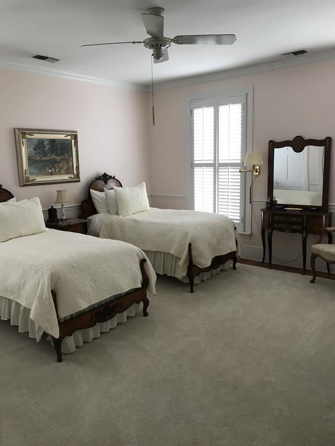 Springwood Inn Anniston Kamer foto