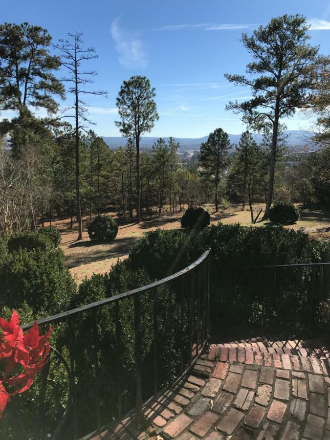 Springwood Inn Anniston Buitenkant foto